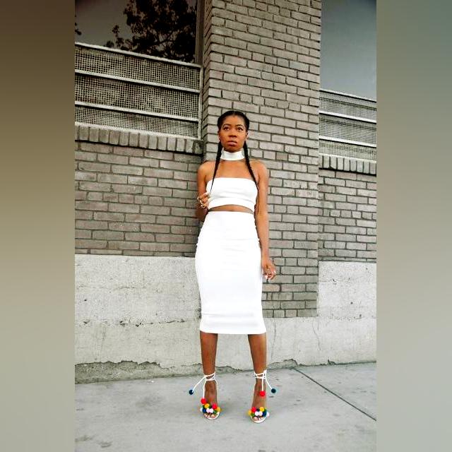 Awesome Outfits With Pom Pom Shoes 2022