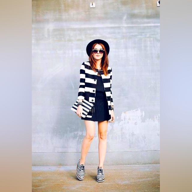 Fabulous Outfits With Striped Shoes 2022