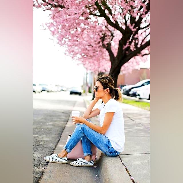 Fabulous Outfits With Striped Shoes 2022