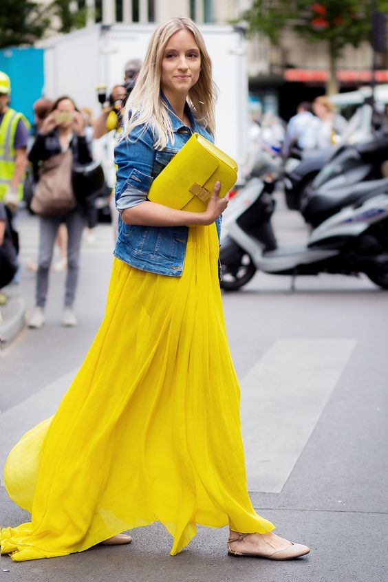 What Color Shoes to Wear with a Yellow Dress 2022