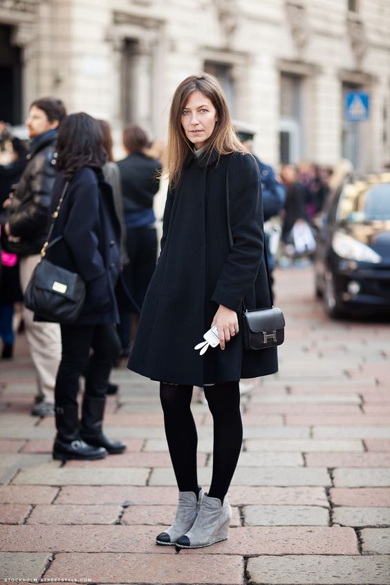 What to Wear with Grey Shoes 2022