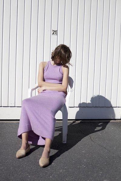 What Color Shoes to Wear with a Purple Dress 2022
