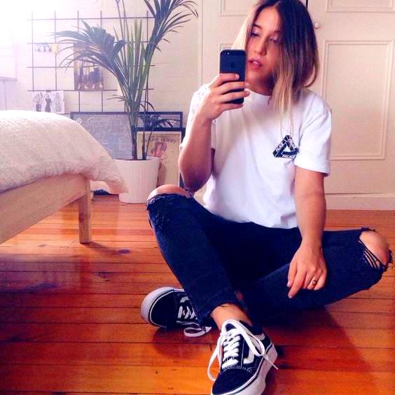 How To Wear Vans Sneakers In Spring: Best Outfit Ideas For Ladies 2022