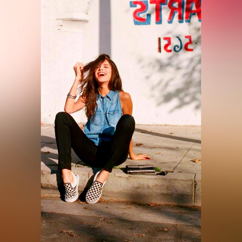 How To Wear Vans Sneakers In Spring: Best Outfit Ideas For Ladies 2022