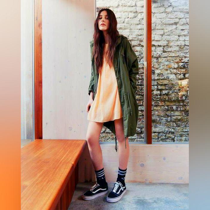 How To Wear Vans Sneakers In Spring: Best Outfit Ideas For Ladies 2022