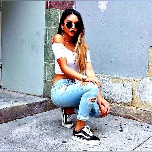 How To Wear Vans Sneakers In Spring: Best Outfit Ideas For Ladies 2022