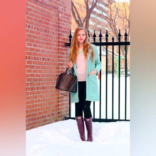 Stunning Purple Boots: Easy Looks For Young Women 2022