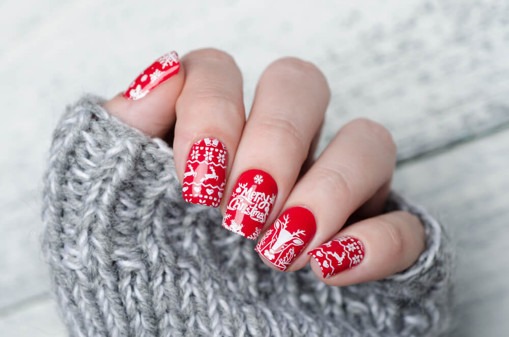 24 Festive Nail Art Ideas