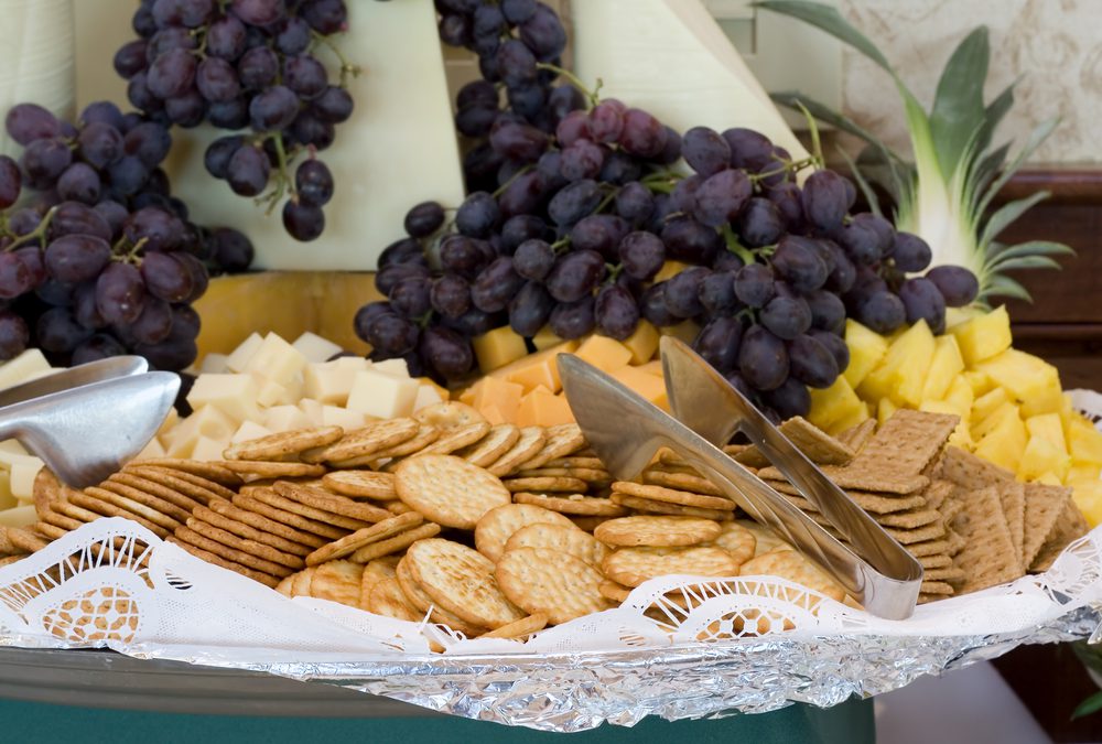 What to Take When the Invitation Requests 'A Plate to Share'