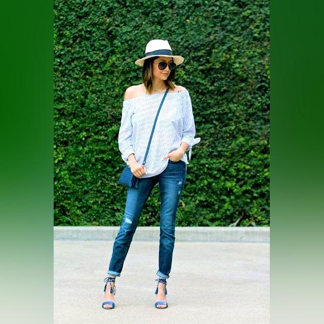 Summer Looks With Tassel Sandals